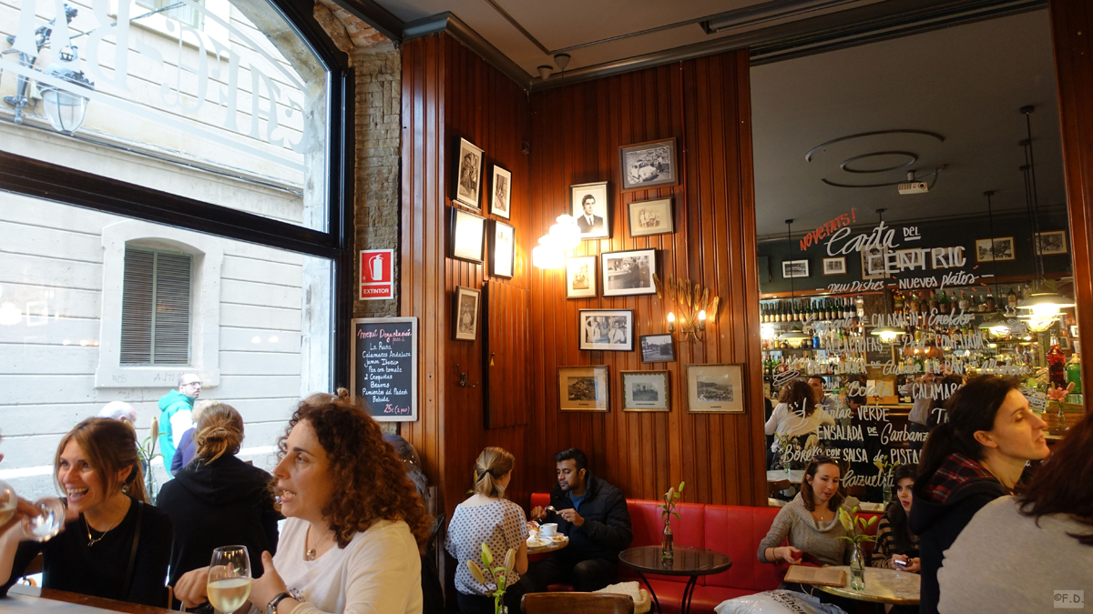 cafe caentric raval barcelona